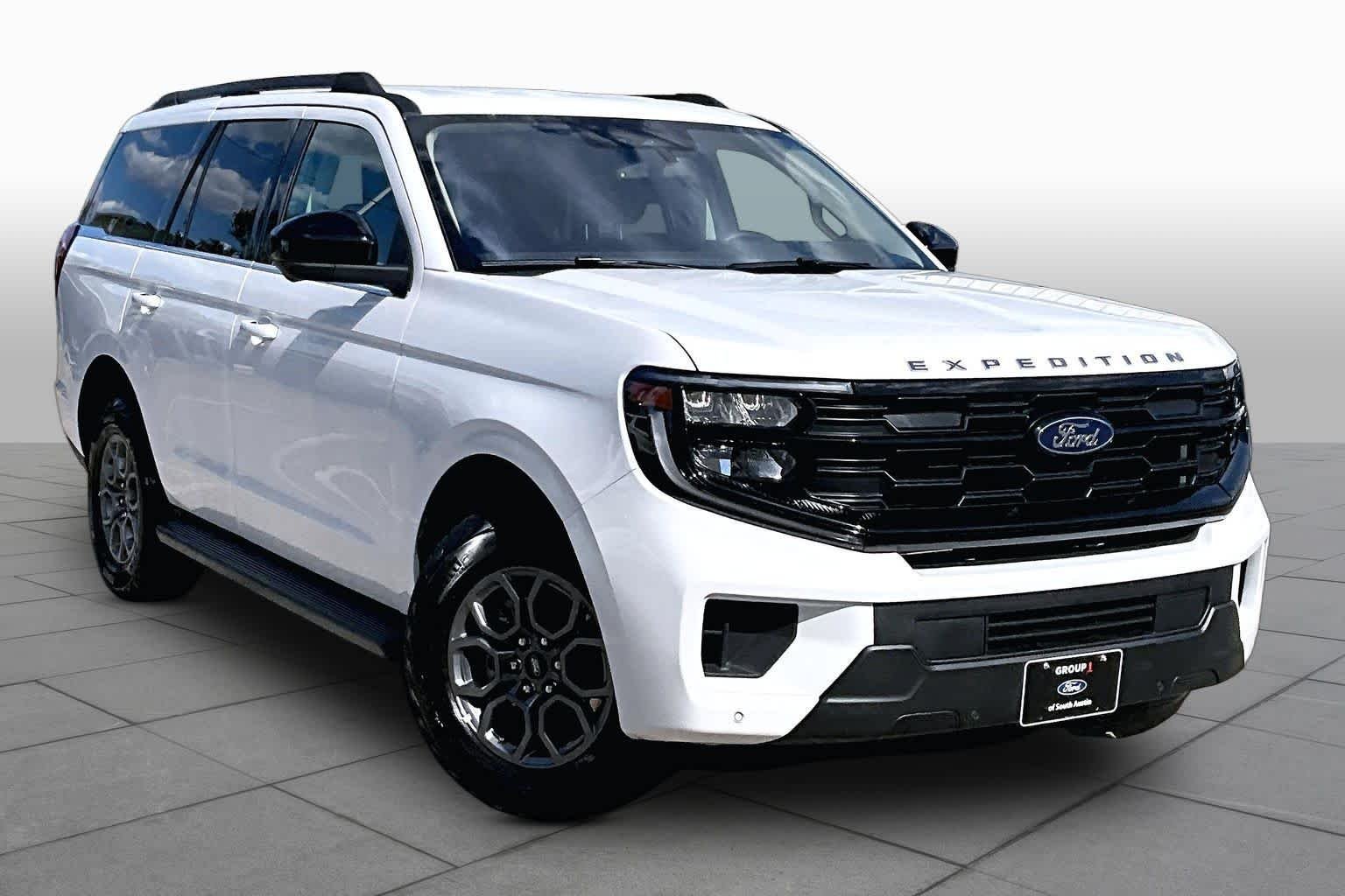 Used 2025 Oxford White Ford Active image 2