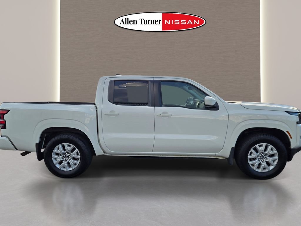 Used 2023 White Nissan SV image 5