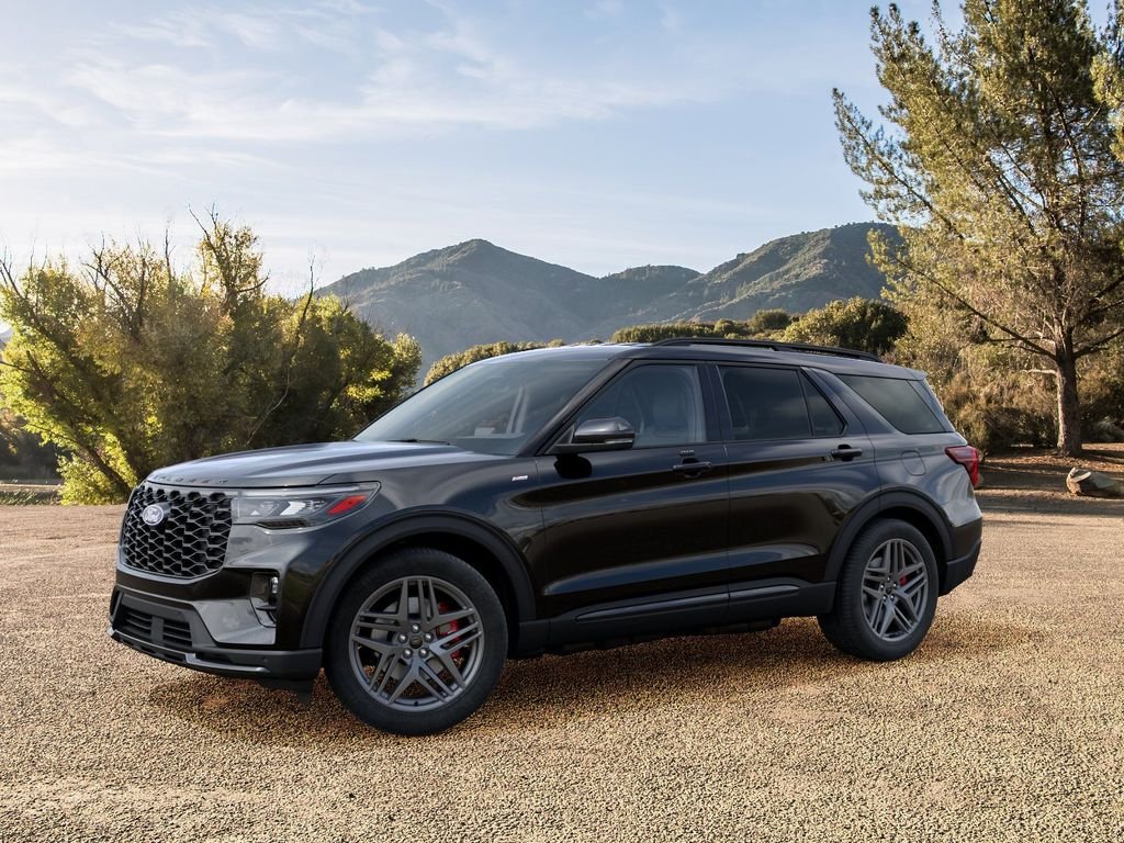 New 2027 Agate Black Metallic Ford ST-Line image 2