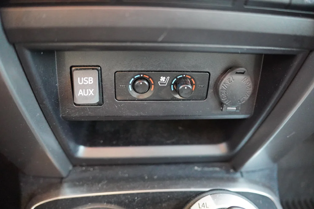 Used 2019 Blue Toyota  image 7