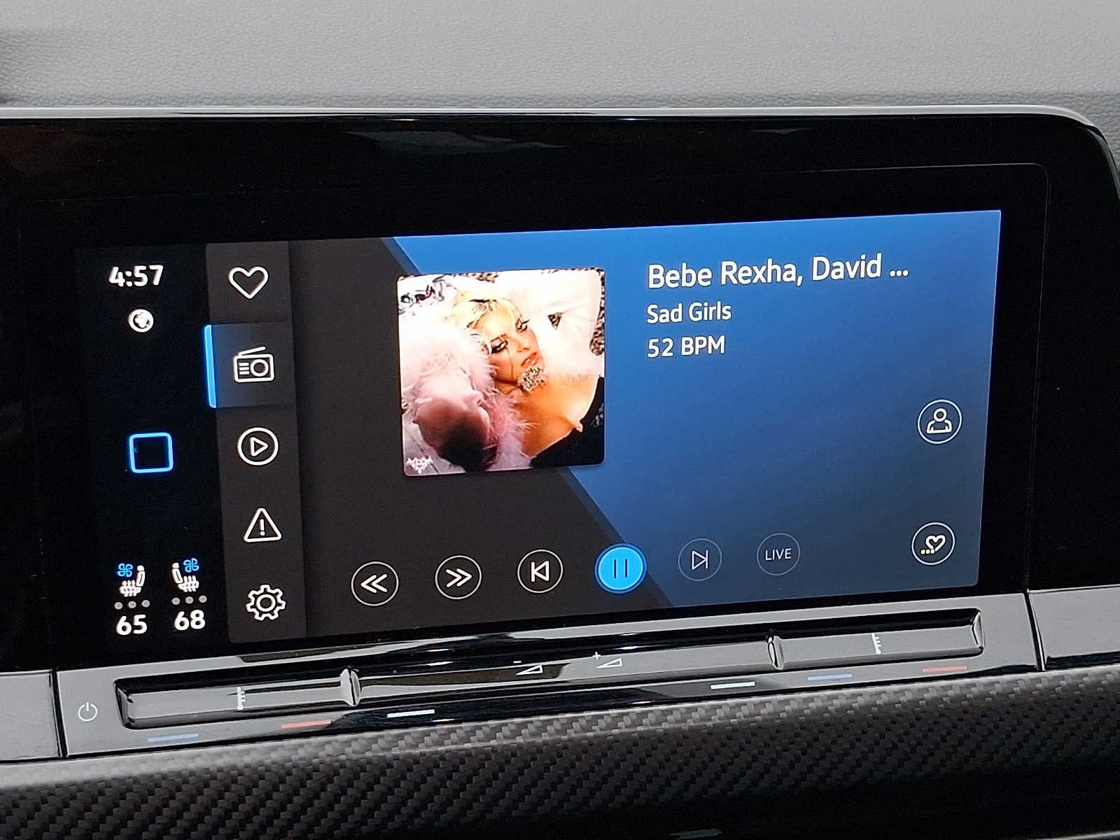 Used 2024  Volkswagen  image 20
