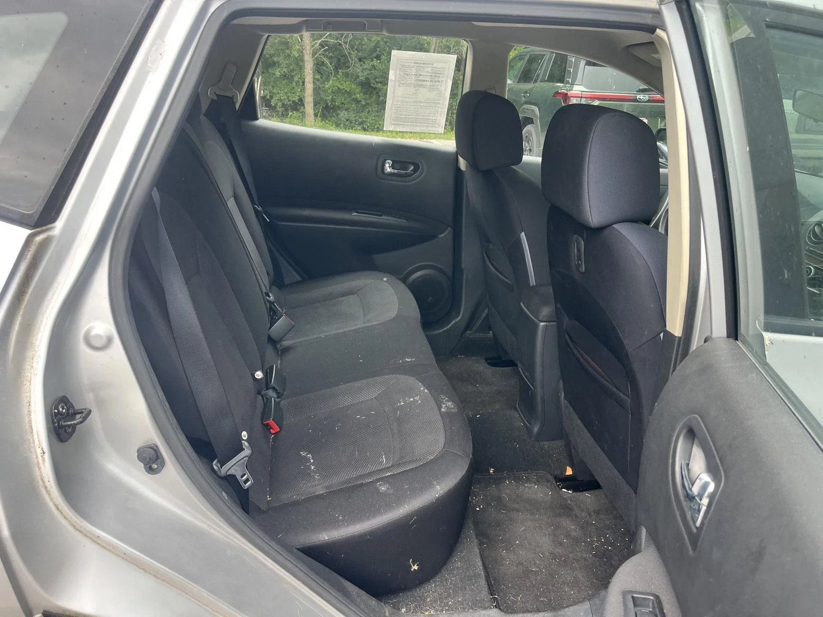 Used 2012 Brilliant Silver Nissan S image 13