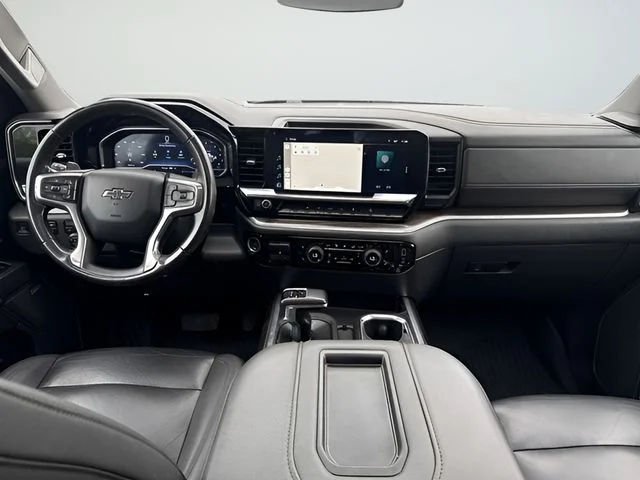 Used 2022 Black Chevrolet RST image 13