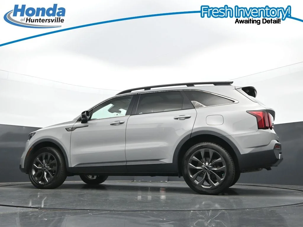 Used 2022 Gray Kia X-Line EX image 33