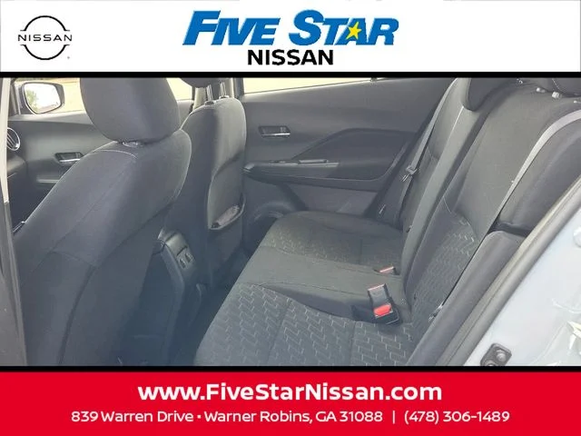 Used 2023 Gray Nissan SV image 6