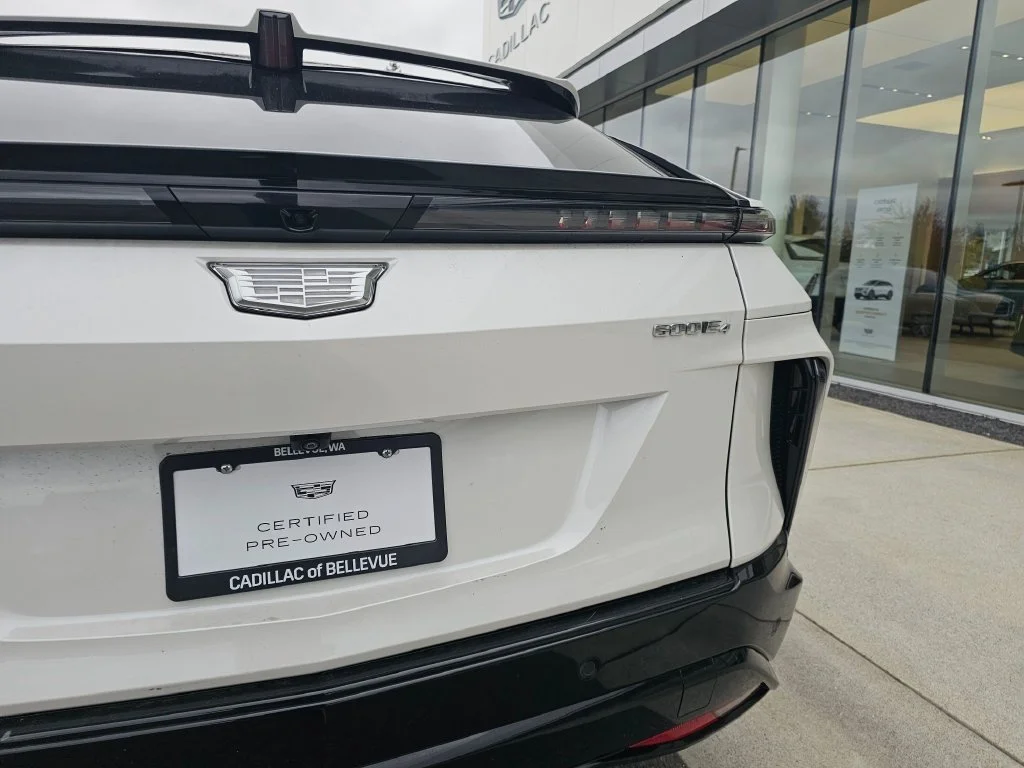 Certified Used 2024 Crystal White Tricoat Cadillac Sport 3 image 17
