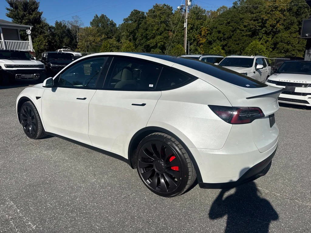 Used 2022 White Tesla Performance image 3