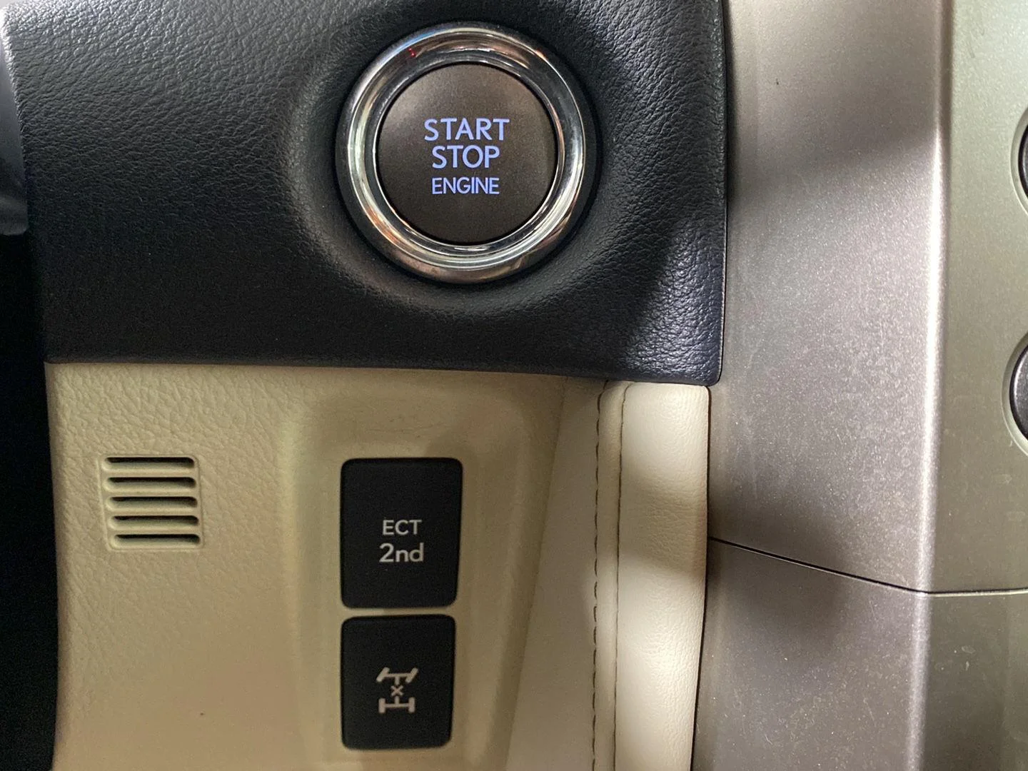 Used 2020 Starfire Pearl Lexus GX 460 Premium image 9