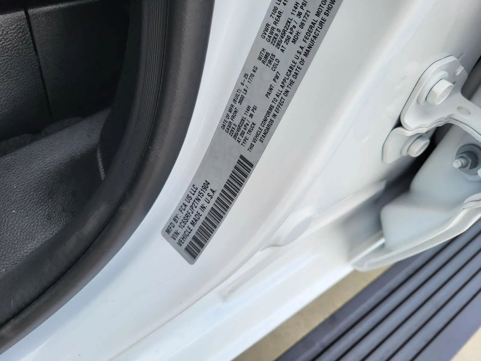 2026 RAM 1500 Laramie - Photo 21