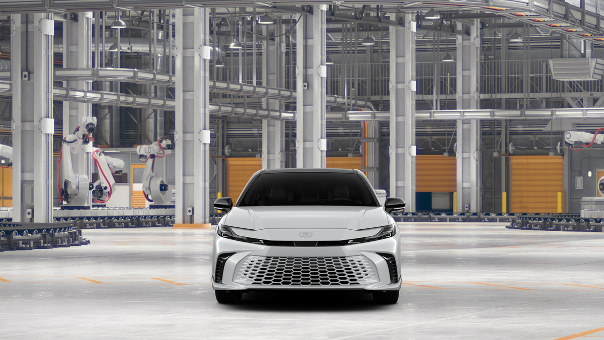 New 2026 Wind Chill Pearl with Midnight Black Metallic roof Toyota XSE image 17