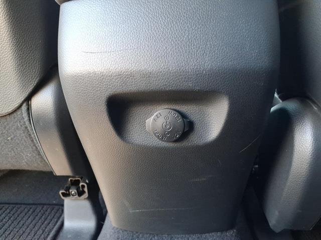 Used 2014 Moonstone Silver Hyundai 2.4L Premium image 15