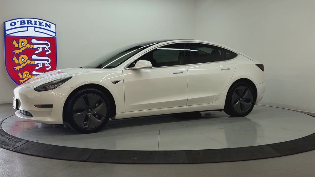 Used 2020 White Tesla Standard Range Plus image 8