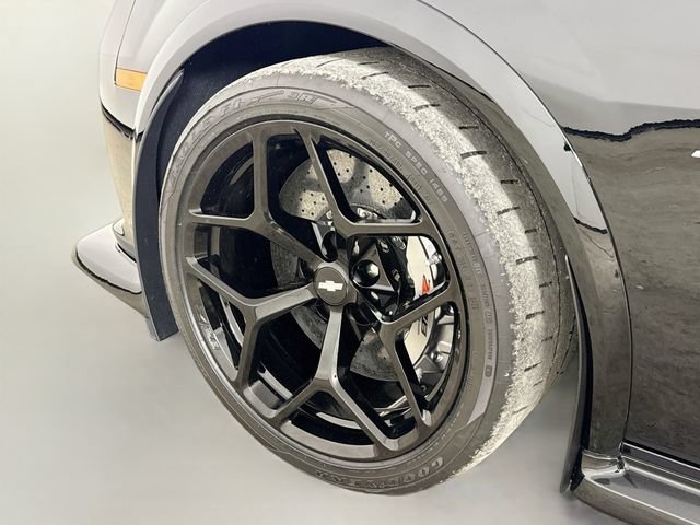 Used 2015 BLACK Chevrolet Z/28 image 28