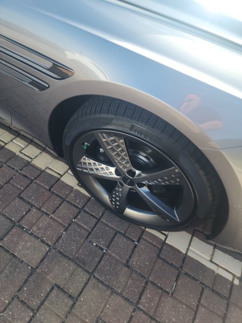 Used 2025 Silver Genesis 3.5T image 8