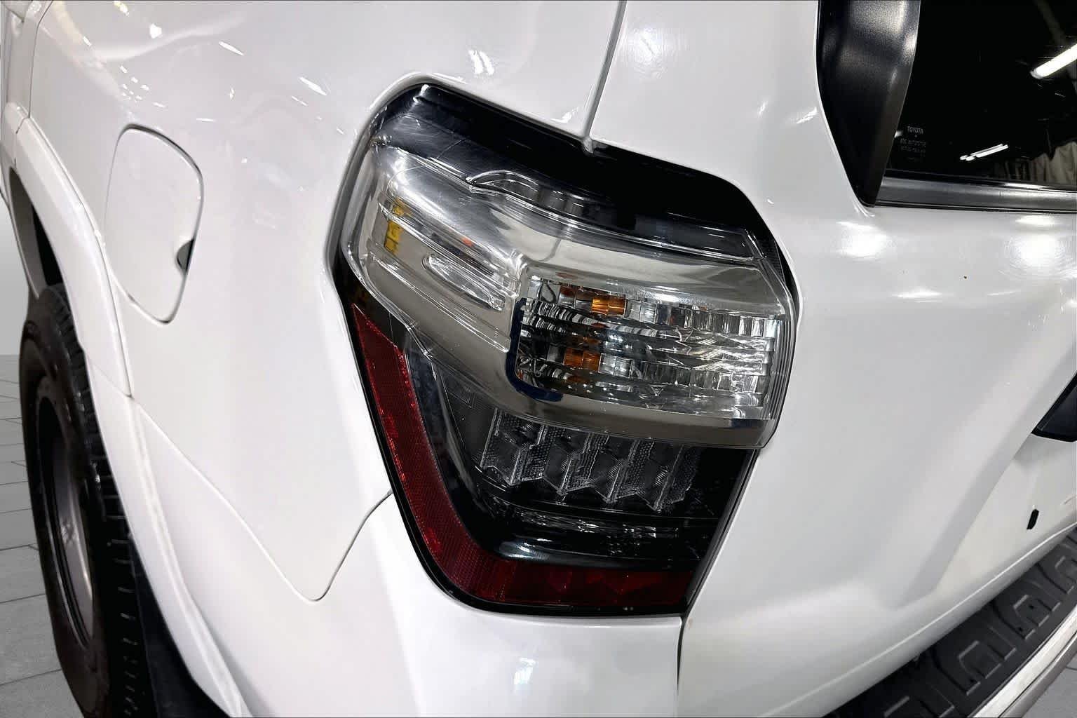 Used 2019 Super White Toyota TRD Off Road image 29