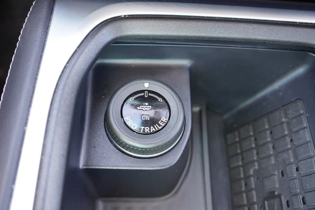 Certified Used 2025 Space Silver Ford Platinum image 34