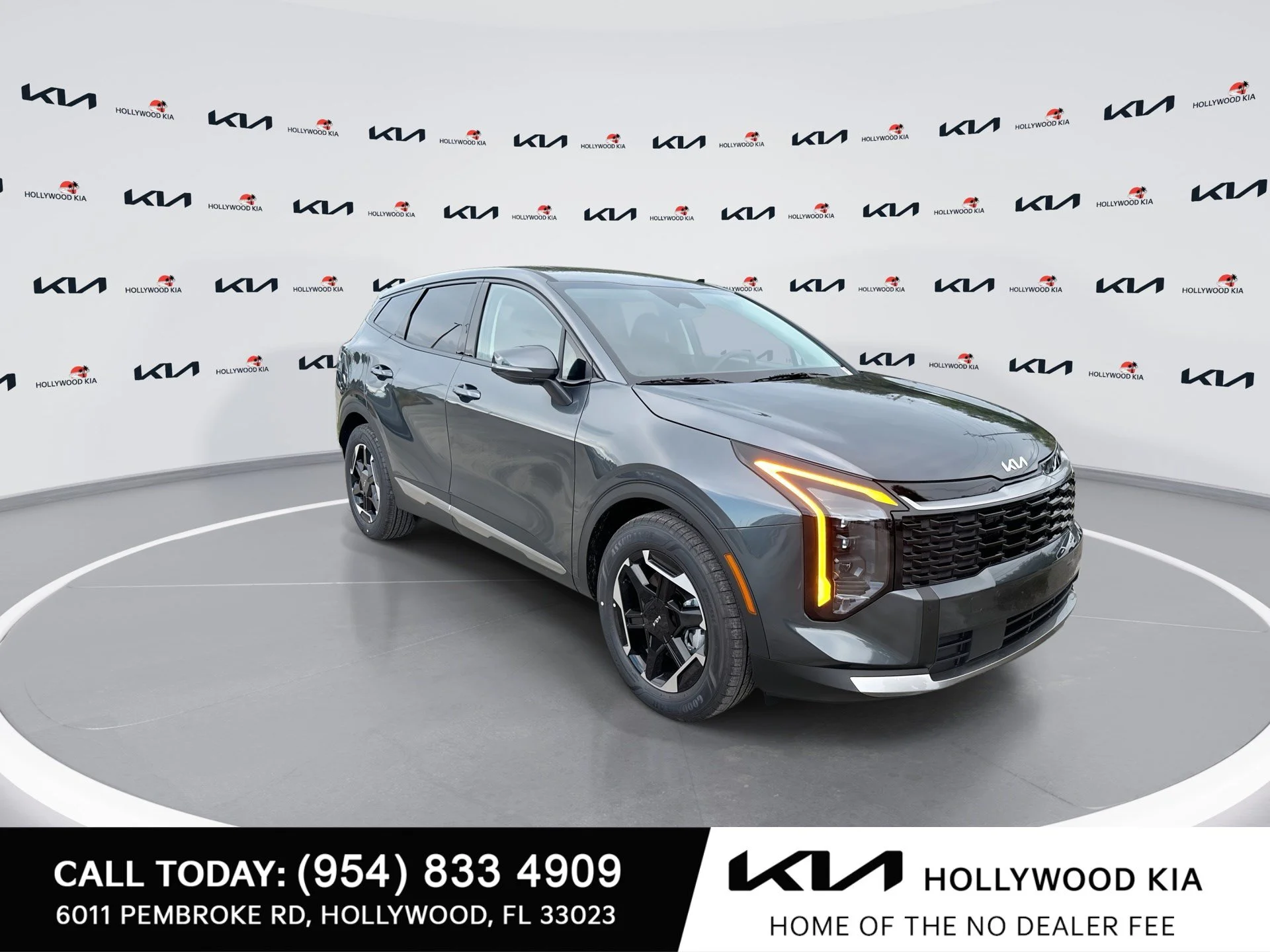 New 2027 Gravity Gray Kia S image 2