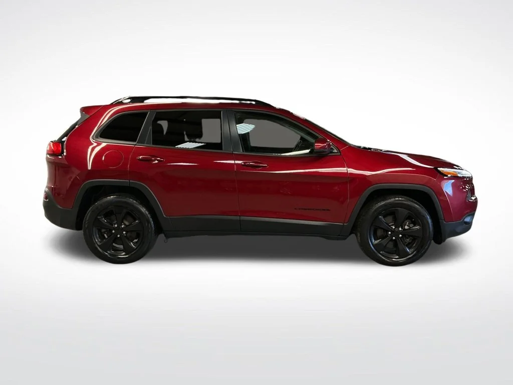 Used 2016 Red Jeep Limited image 7