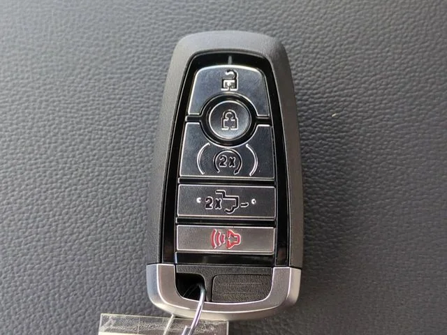 New 2026 Oxford White Ford Tremor® image 28