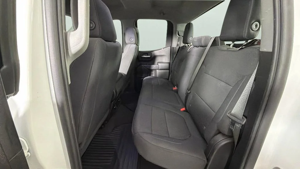 Used 2020 SUMMIT WHITE Chevrolet Custom image 25