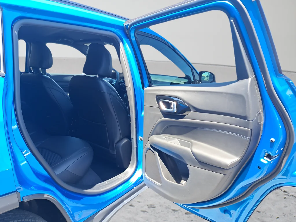 New 2026 Blue Jeep Latitude image 13