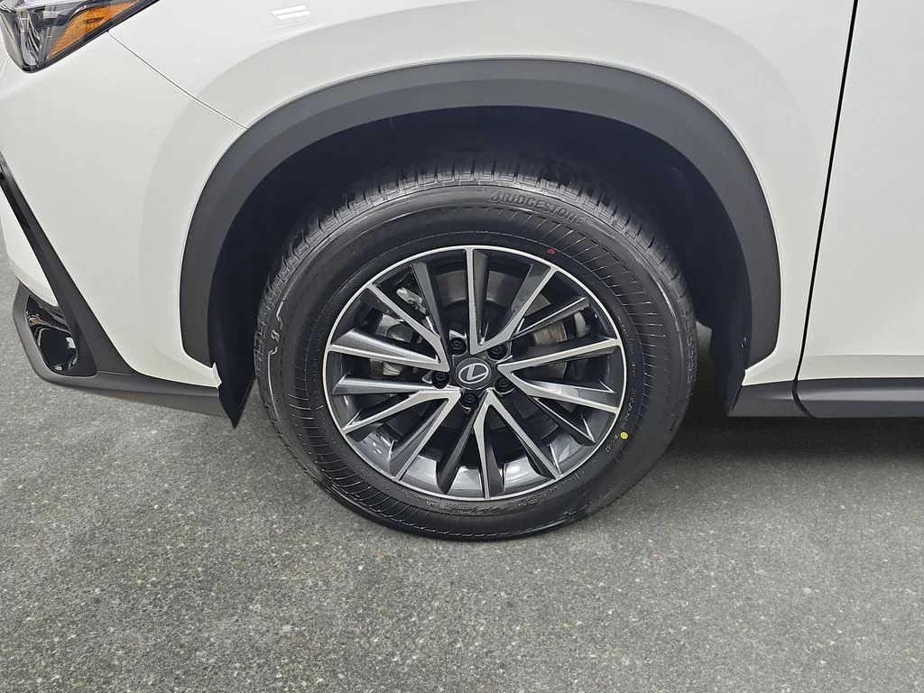 New 2026 Ultra White Lexus PREMIUM image 31