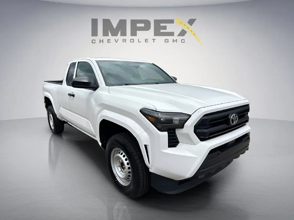 Used 2025 White Toyota SR image 7