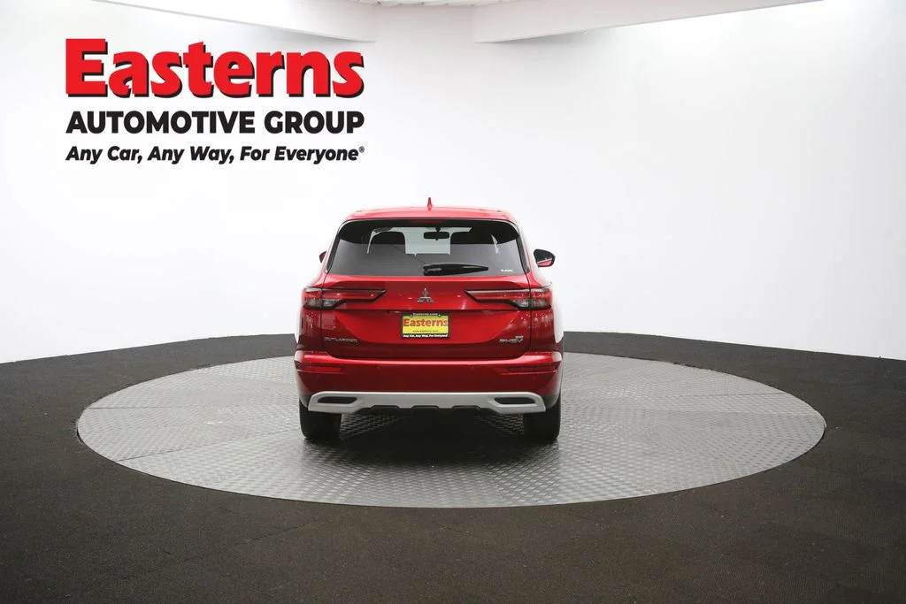 Used 2023 Red Mitsubishi SE image 36
