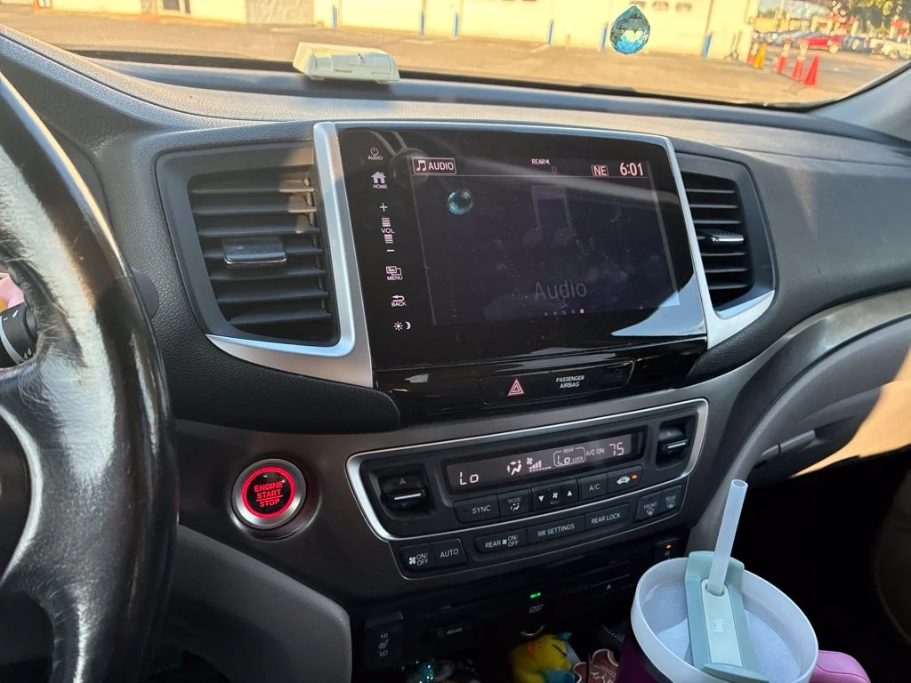 Used 2018 Gray Honda EX-L image 10