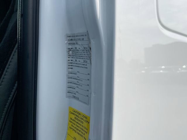 2024 CHEVROLET EXPRESS - Image 30