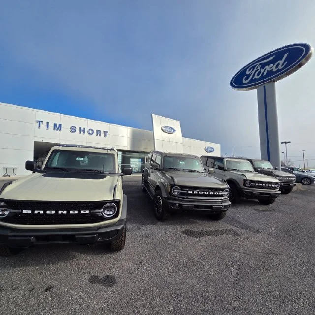 Used 2022  Toyota XLE image 3
