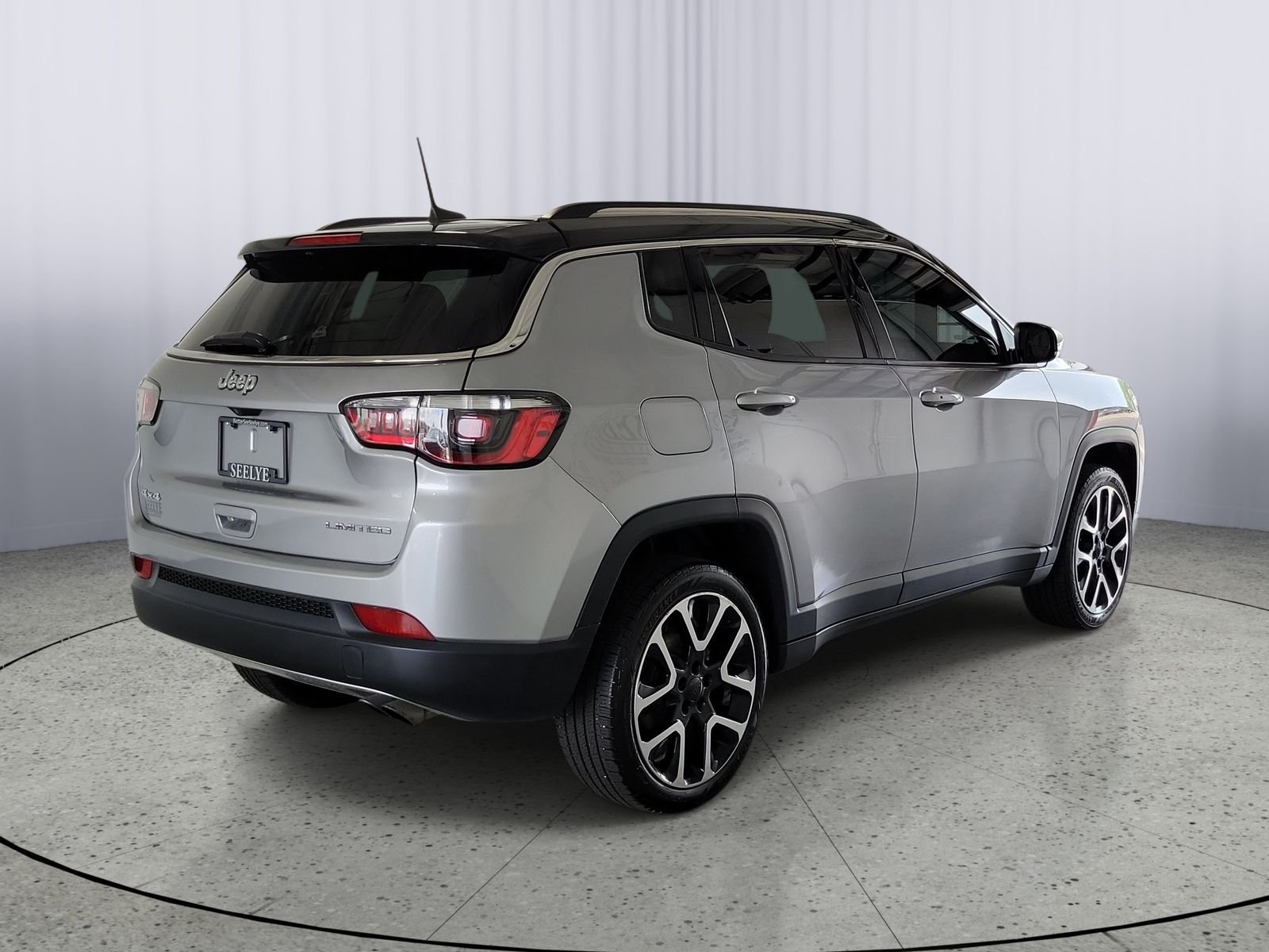 Used 2019 Jeep Compass Limited with VIN 3C4NJDCBXKT787536 for sale in Paw Paw, MI