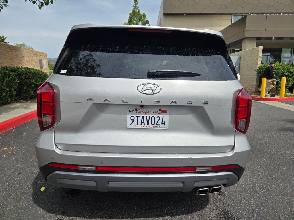 Used 2025 Silver Hyundai SEL image 8