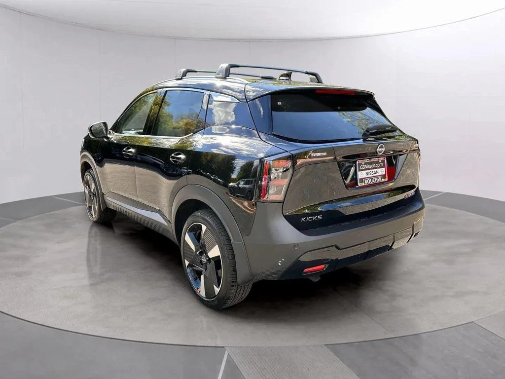 New 2026 Super Black Nissan SR image 5