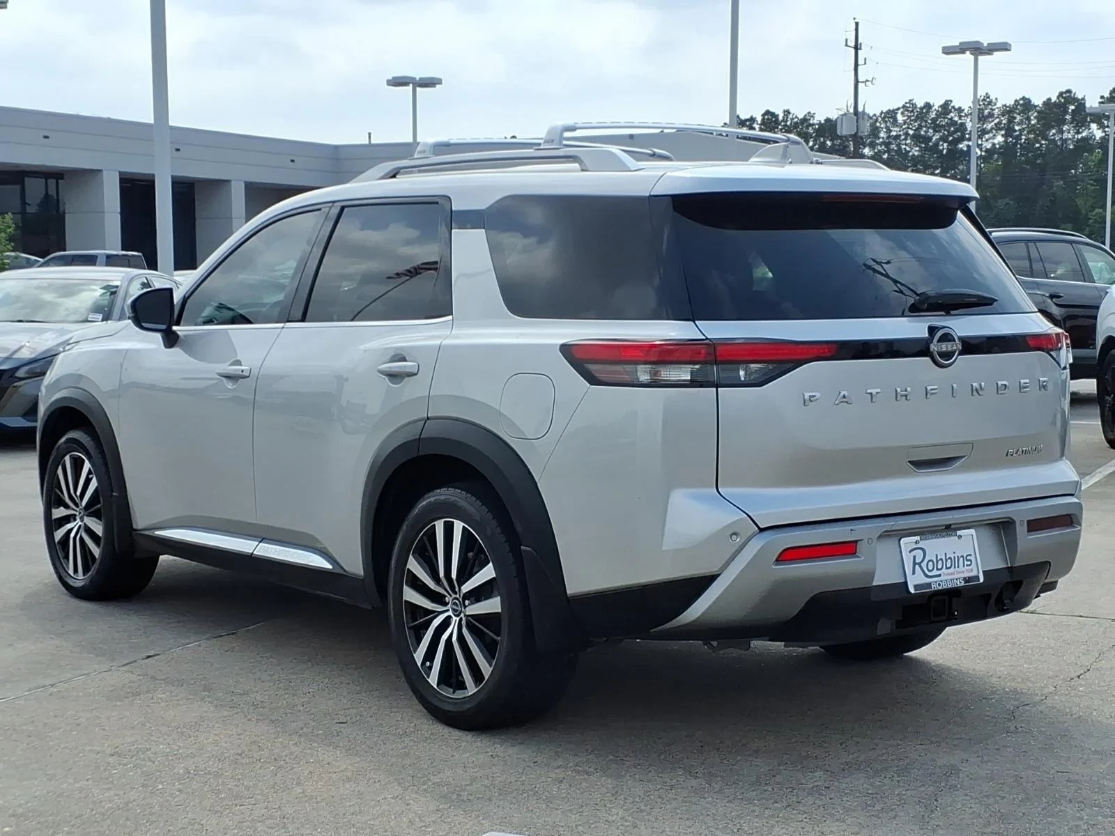 2023 Nissan Pathfinder Platinum Silver at Robbins Nissan