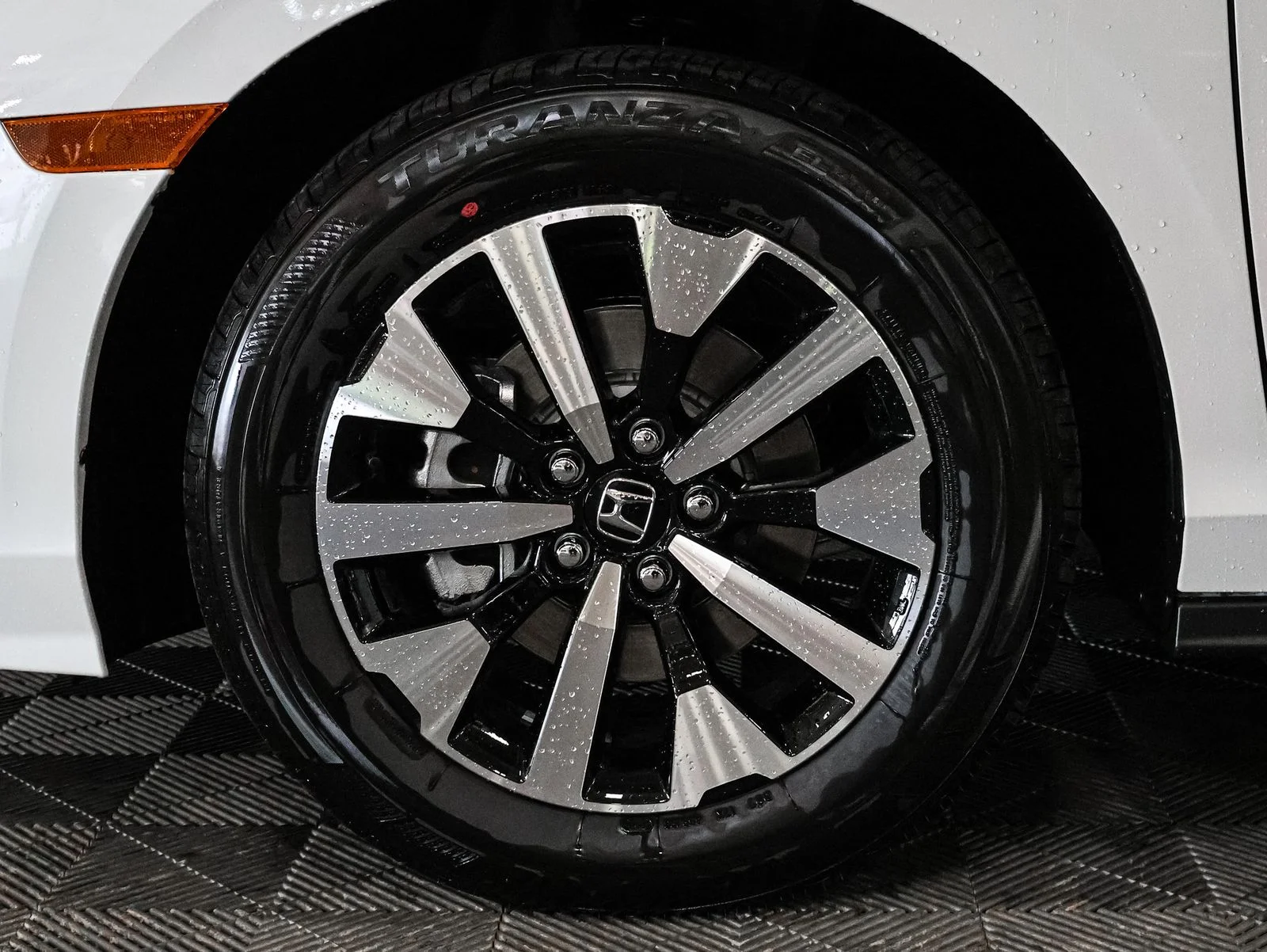 2026 Honda Odyssey EX-L - Photo 17