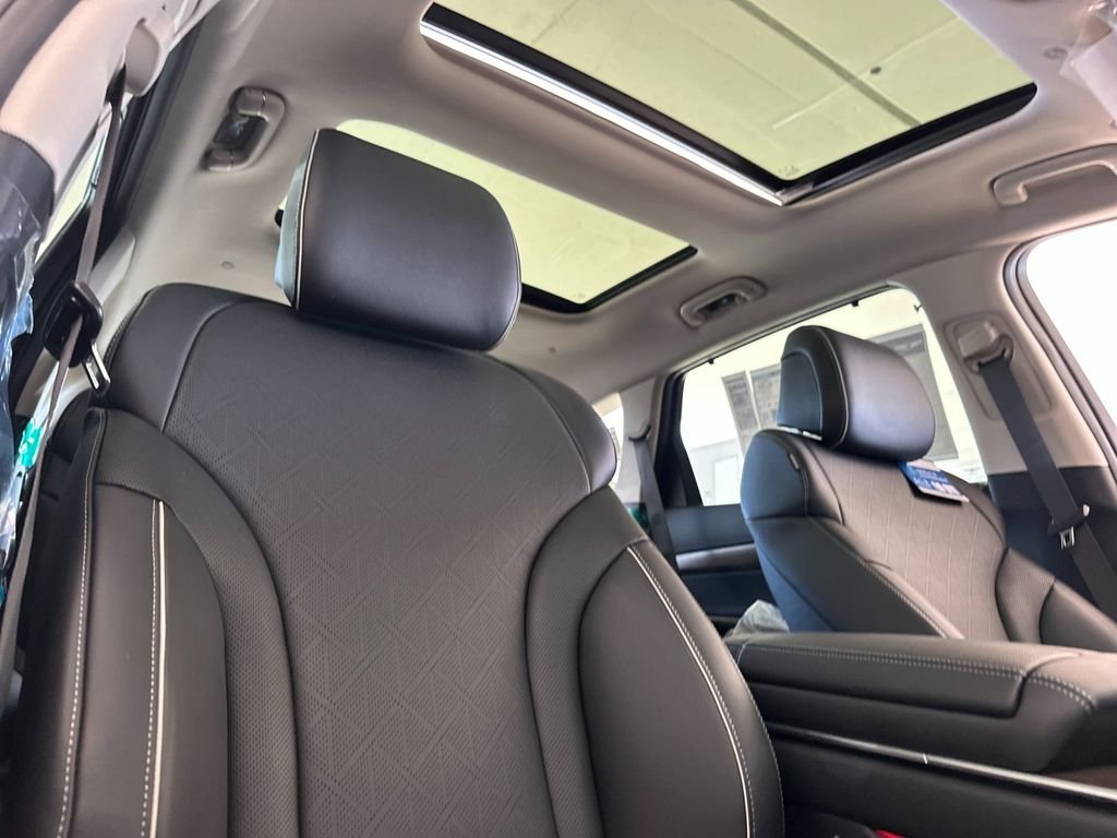 New 2026 Silver Genesis 2.5T Prestige image 18