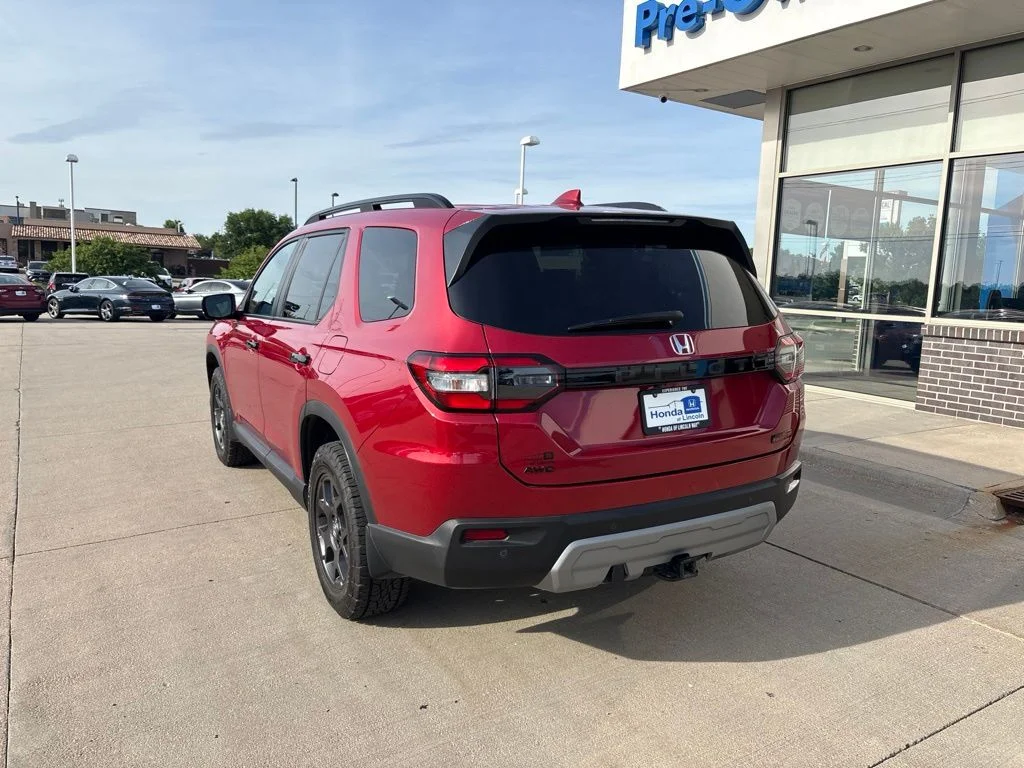 Used 2025 Red Honda TrailSport image 7