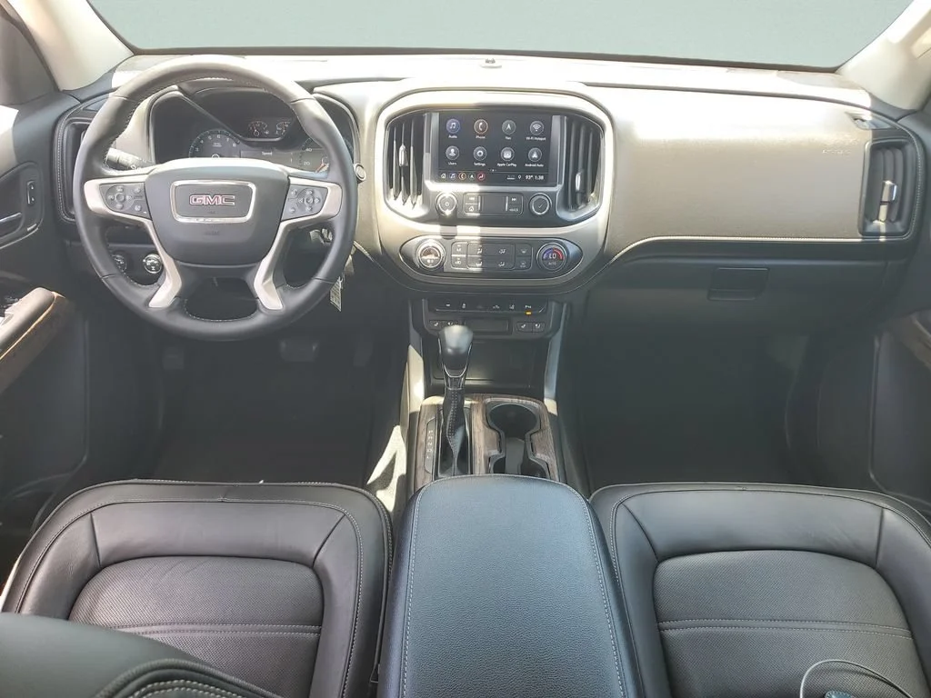 Used 2022 Onyx Black GMC Denali image 11
