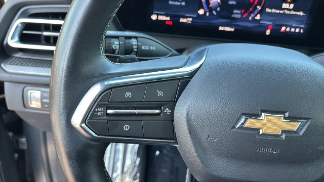 Used 2025 Gray Chevrolet LT image 22