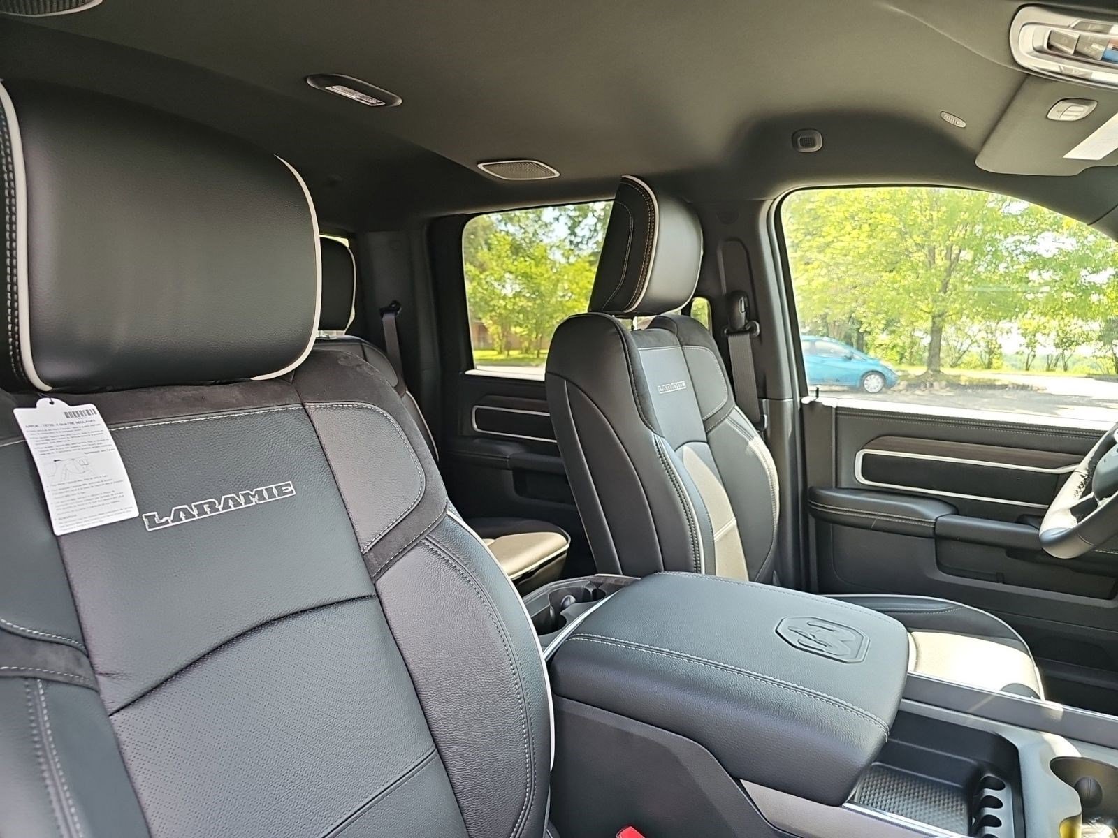 New 2026 Diamond Black Crystal Pearlcoat Ram Laramie image 10