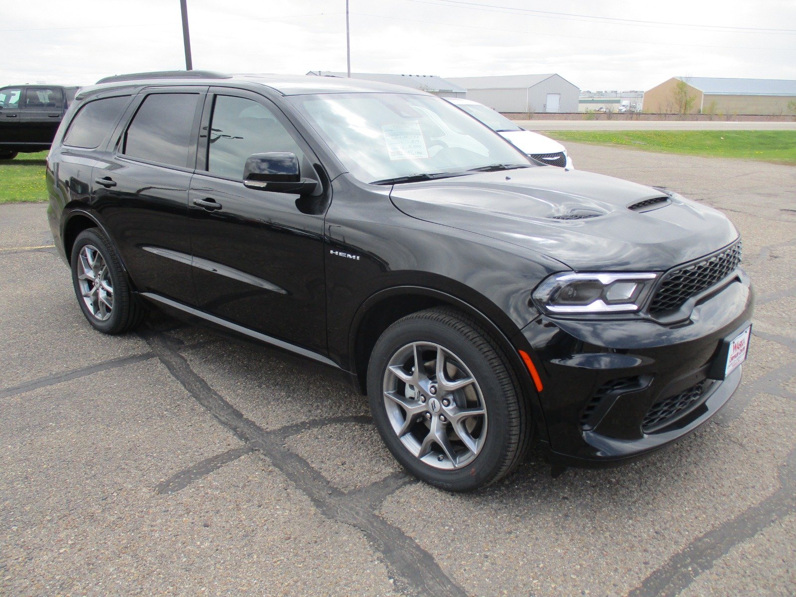 New 2026 Diamond Black Clear-Coat Exterior Paint Dodge Gt Hemi image 9