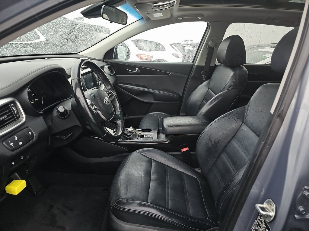2019 Kia Sorento EX photo 2
