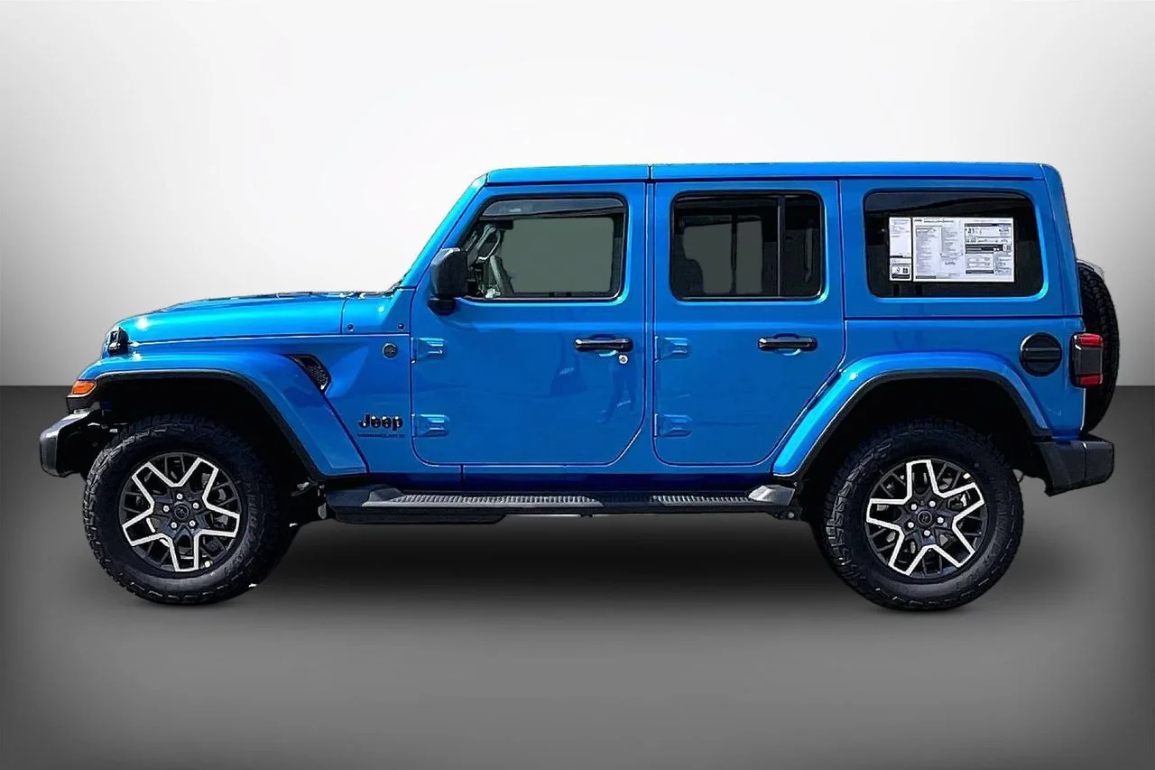 New 2026 Hydro Blue Pearl-Coat Exterior Paint Jeep Sahara image 5