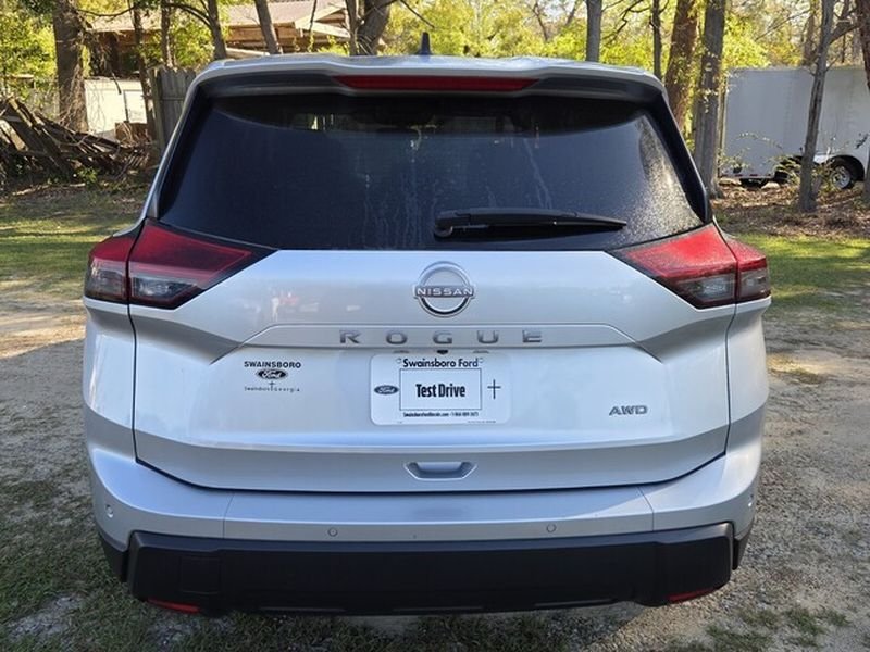 Used 2024 Brilliant Silver Metallic Nissan S image 12
