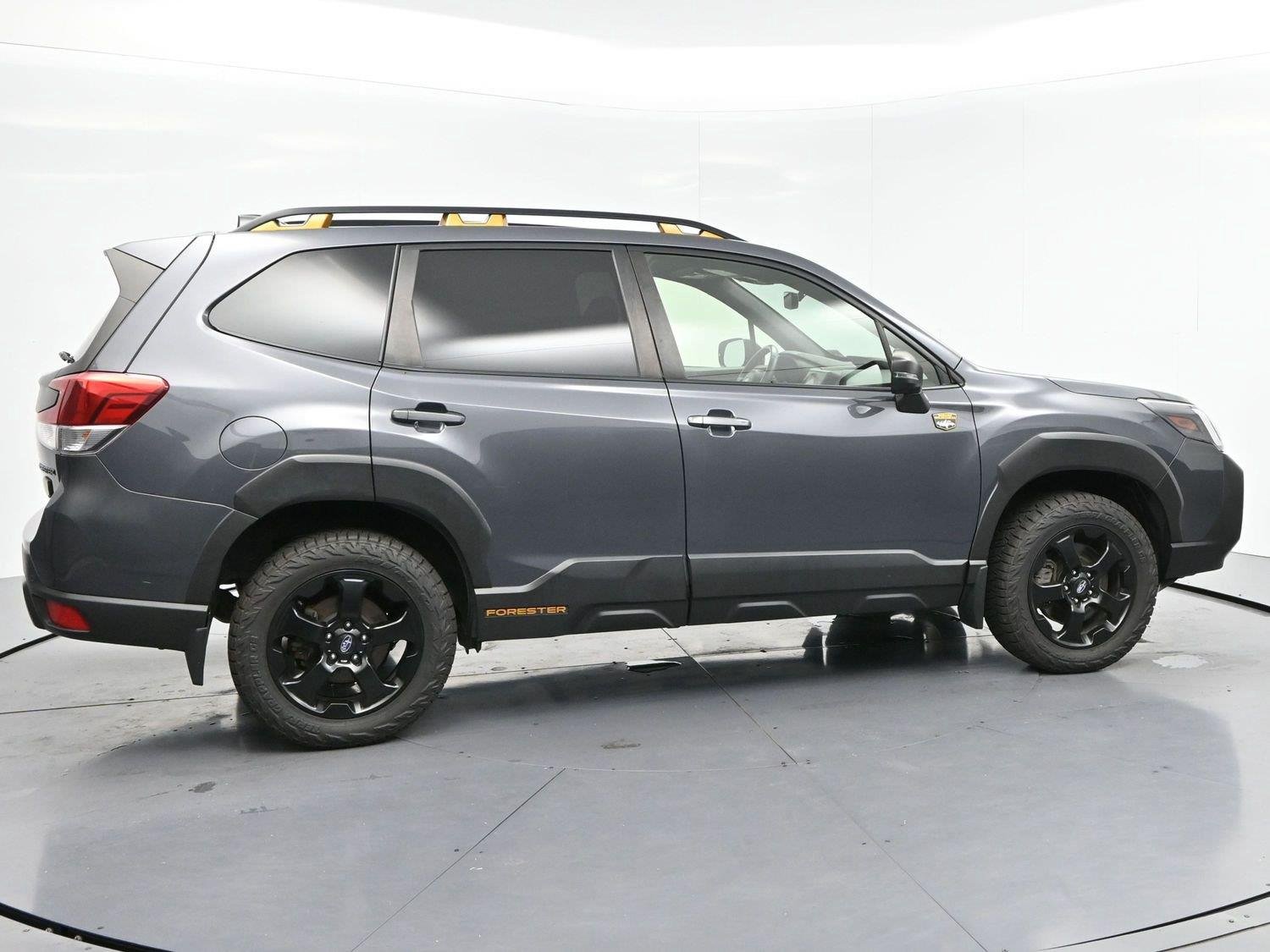 Used 2024 Magnetite Gray Metallic Subaru Wilderness image 8