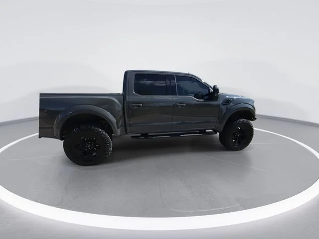 Used 2020  Ford Raptor image 9