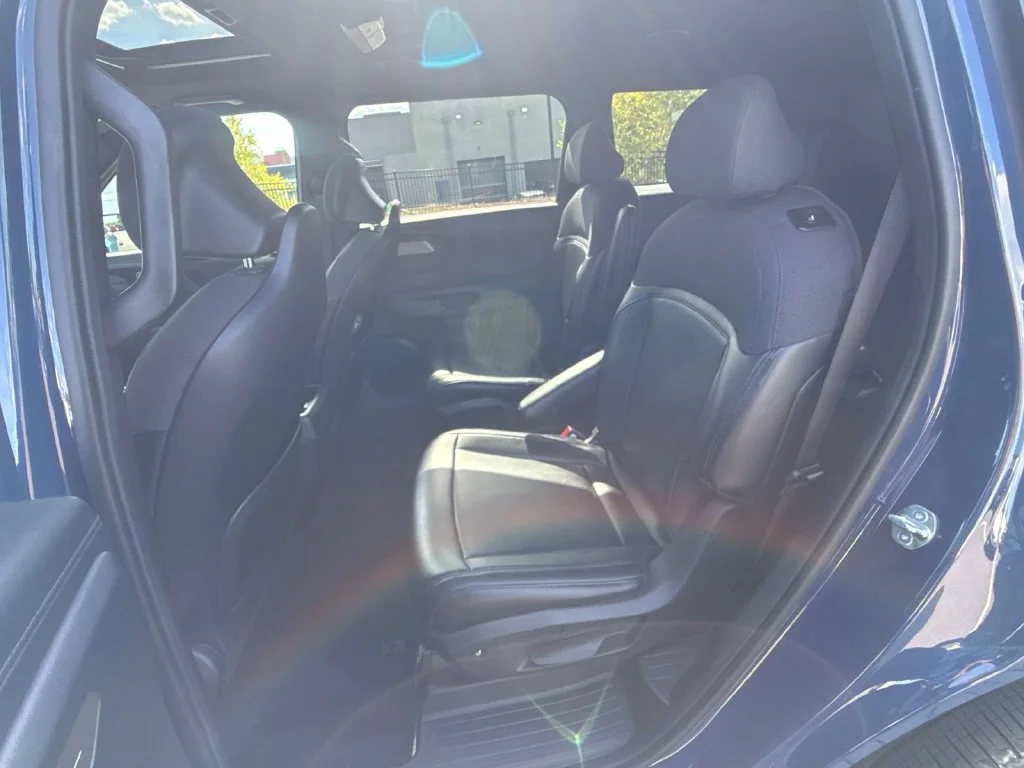 Used 2027 Black Kia S image 28