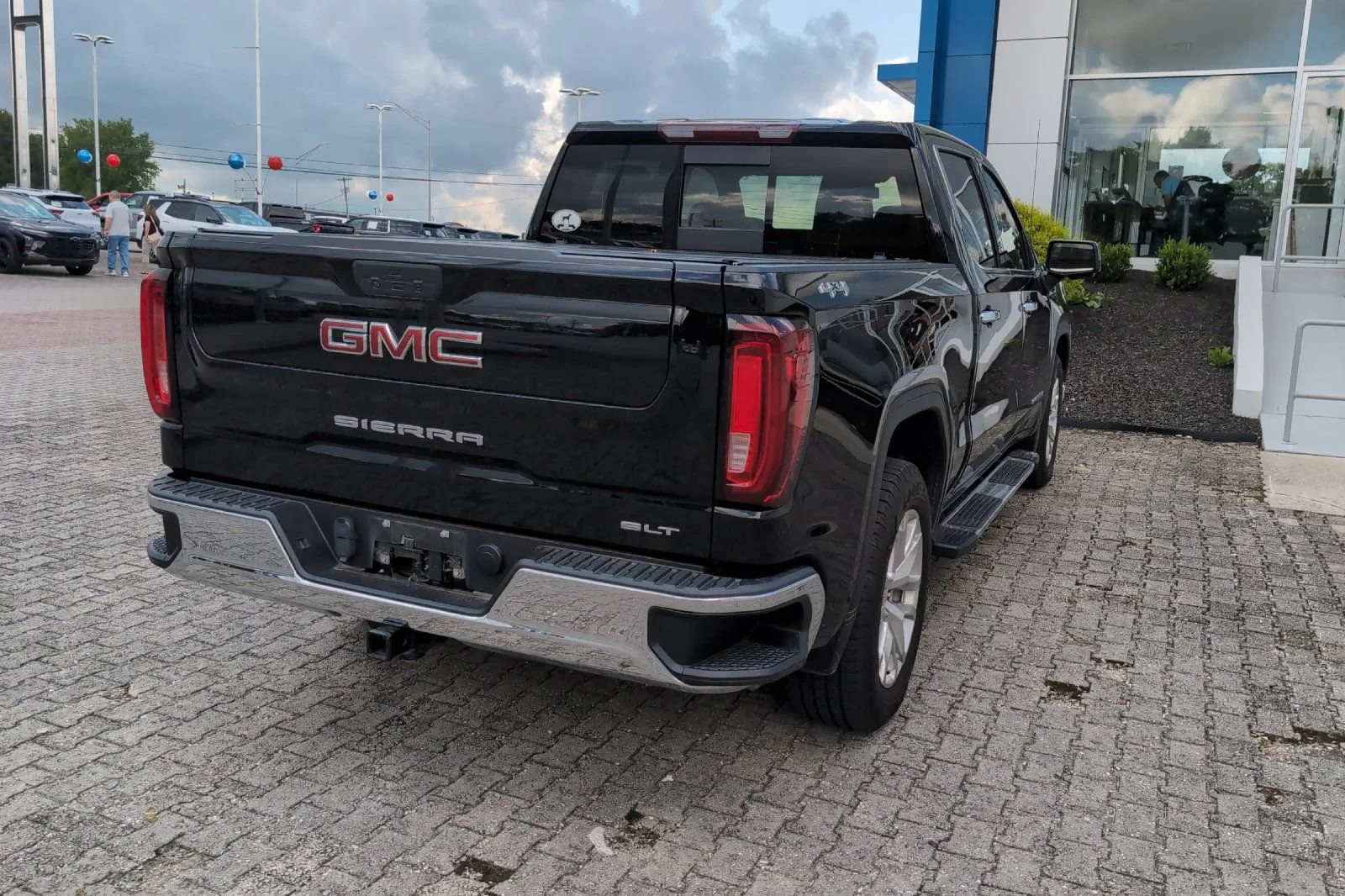 Used 2021 ONYX BLACK GMC SLT image 6