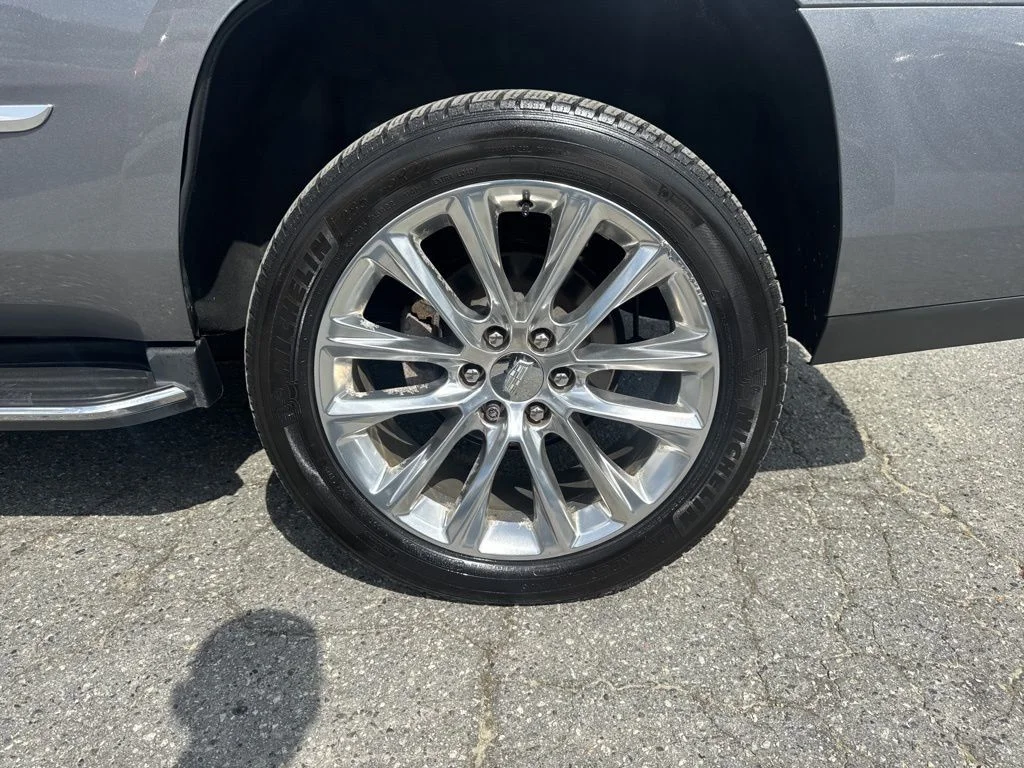 Used 2020 Gray Cadillac Luxury image 33